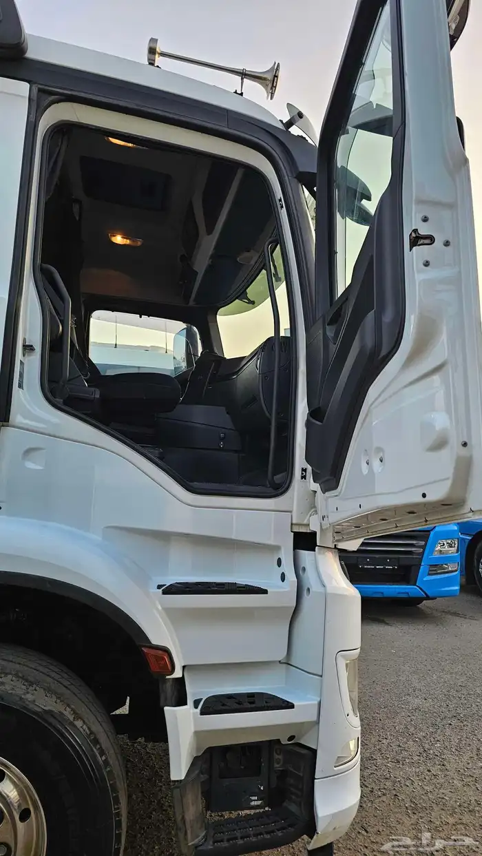 شاحنة مرسيدس أروكس موديل 2019 - دبل عكوس 12