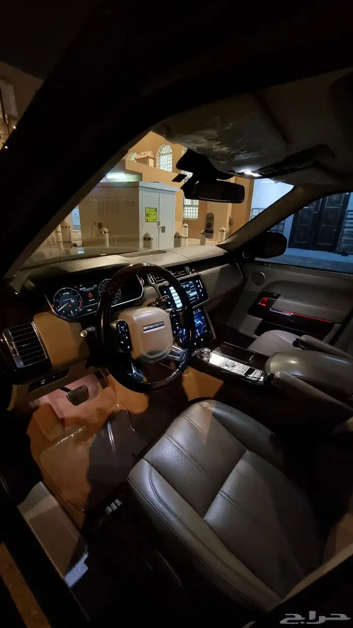 رنج روفر اوتوبيغرافي 2014 محول 2020 بلاك اديشن 16