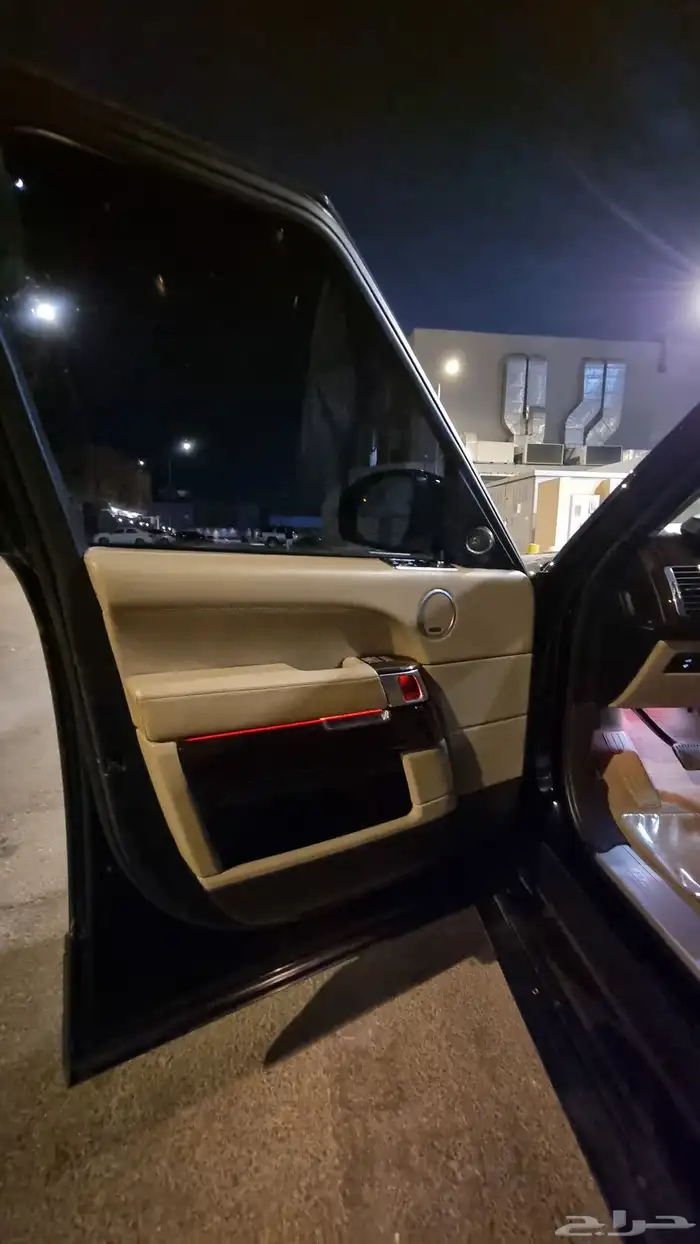 رنج روفر اوتوبيغرافي 2014 محول 2020 بلاك اديشن 15