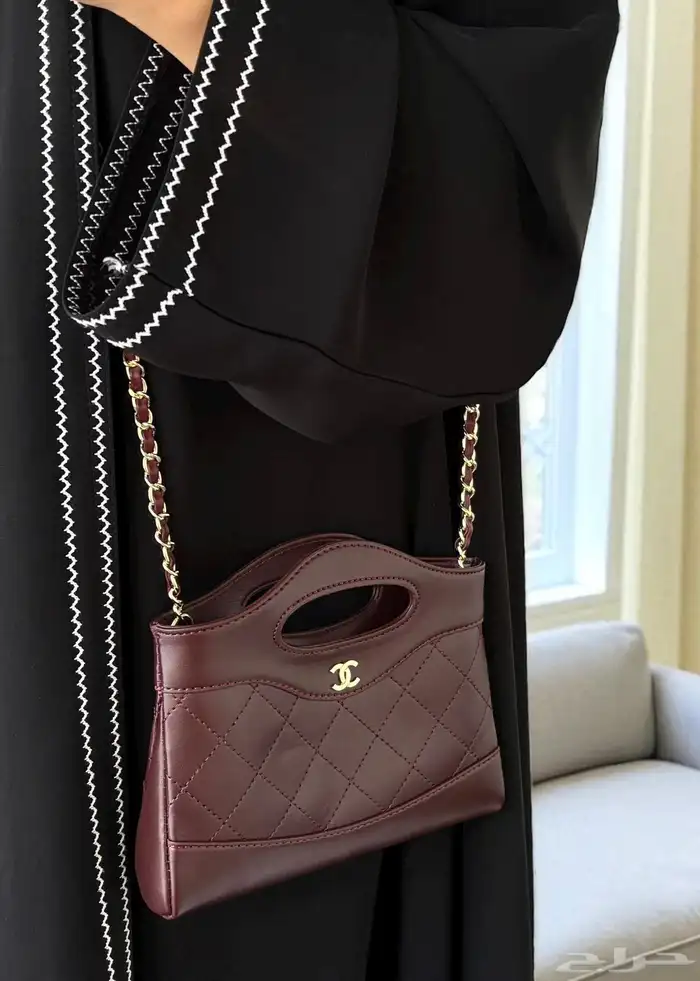 شنط ماركات ماركات درجه اولى مع ملحقاته 37