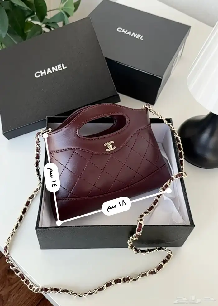 شنط ماركات ماركات درجه اولى مع ملحقاته 36