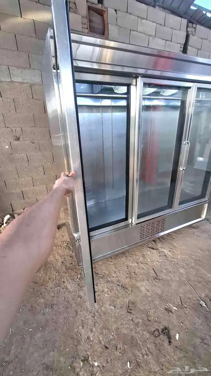 ثلاجة عرض لحوم ثلاث أبواب 8