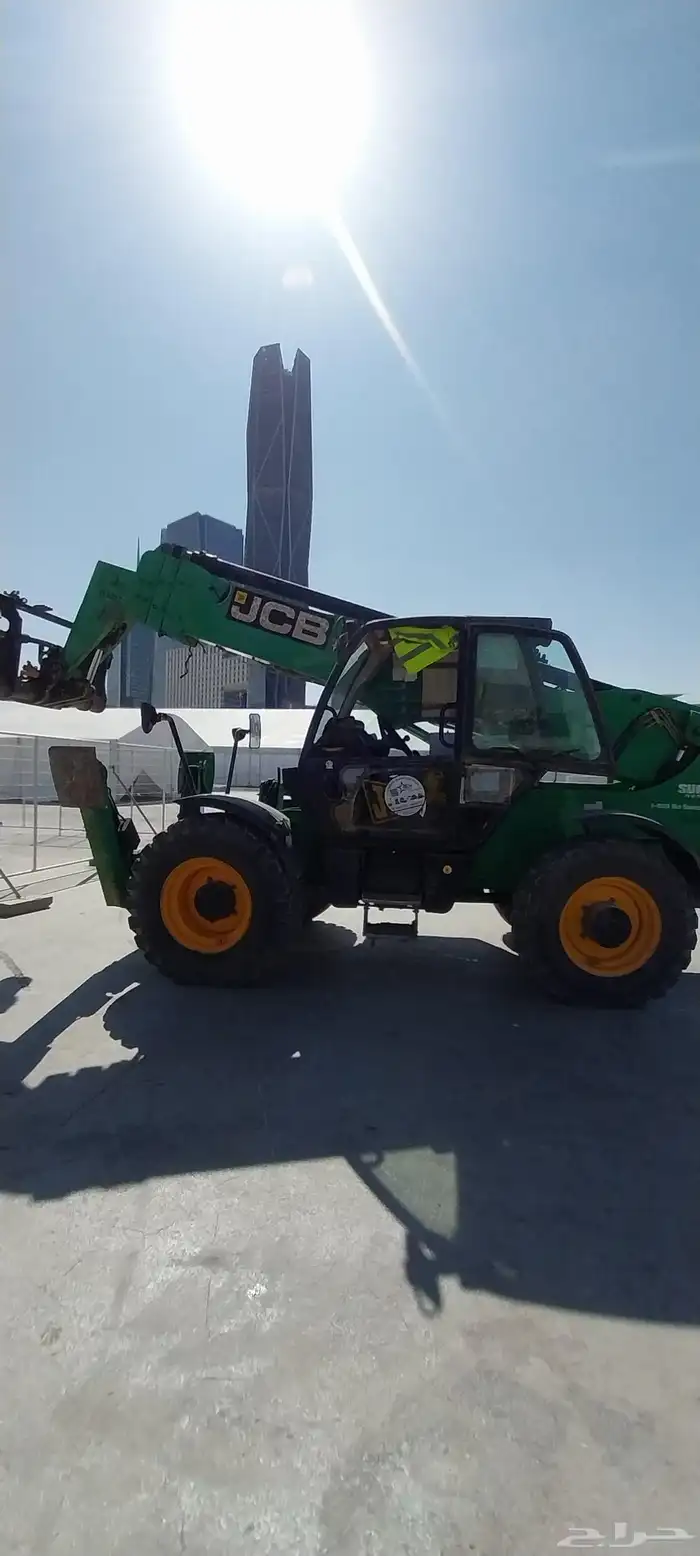 يوجد لدينا جميع المعدات الثقيله في الرياض سفتي كامل 8