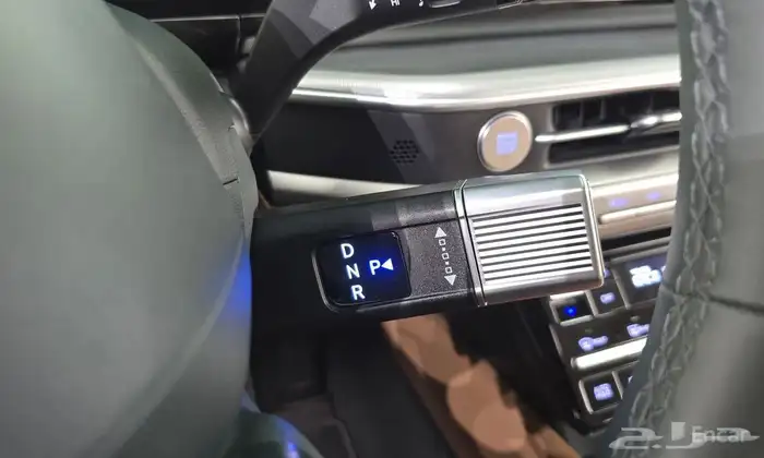 ازيرا 6 سلندر 2023 10