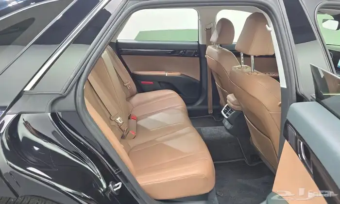 ازيرا 6 سلندر 2023 13