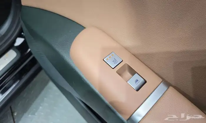 ازيرا 6 سلندر 2023 18