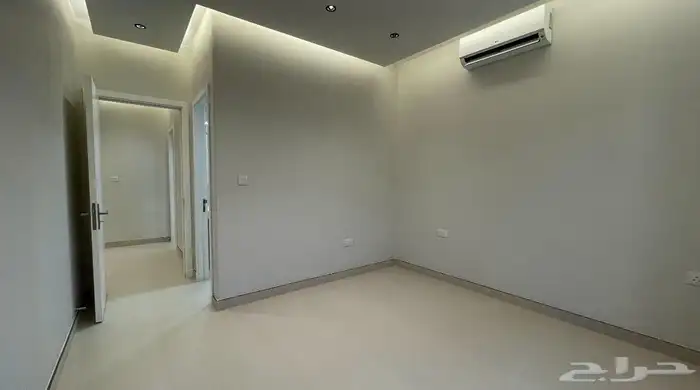 فيلا للبيع بطراز سلماني 41