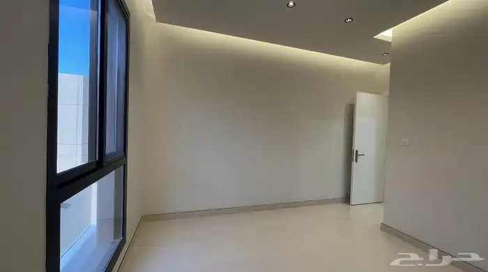 فيلا للبيع بطراز سلماني 40