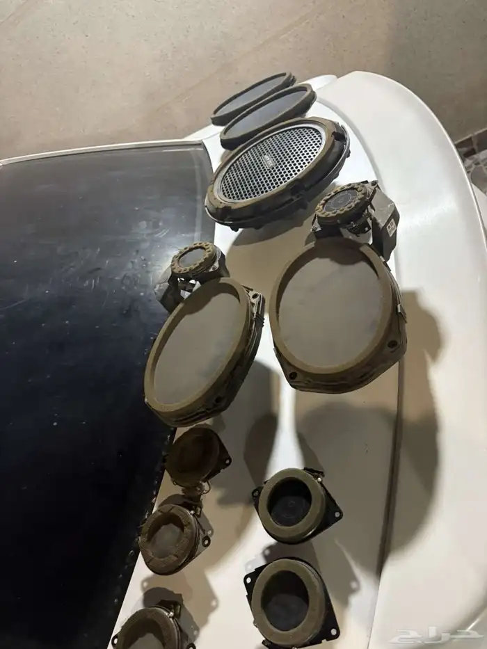 اعرض لكم قطع غيار كلايزلر srt 6.4 تشليح 9