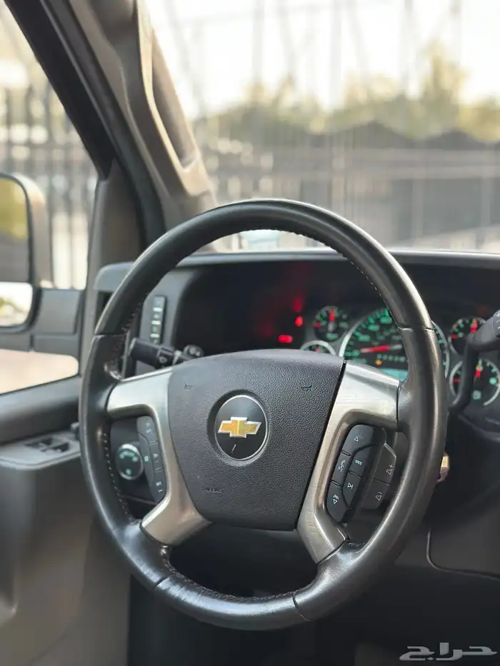 شفروليه إكسبرس موديل 2017 سعودي شاص طويل وزن 2500 فل 24