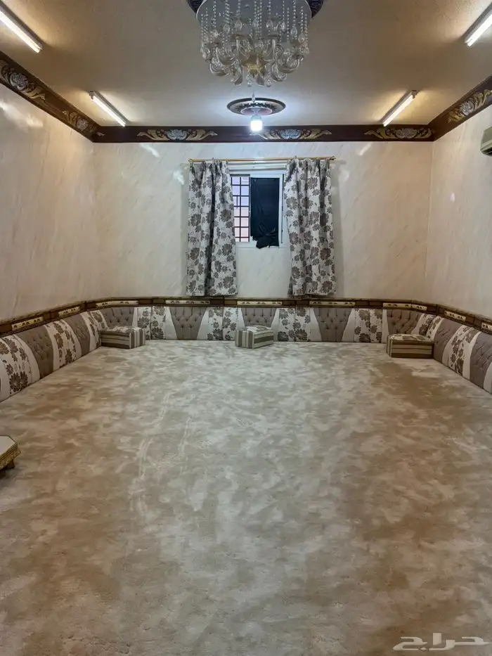 مجلس للبيع 0