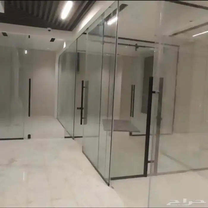 تفصيل زجاج سكريت 0