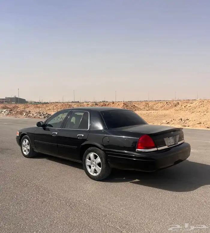 فورد فكتوريا 2011 5