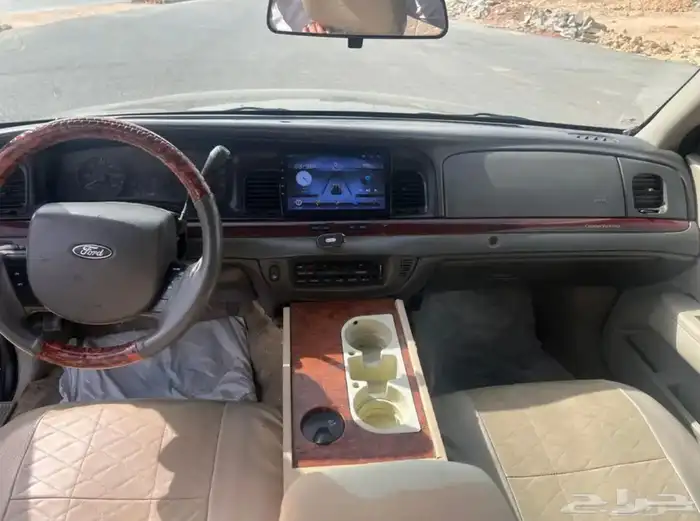 فورد فكتوريا 2011 8