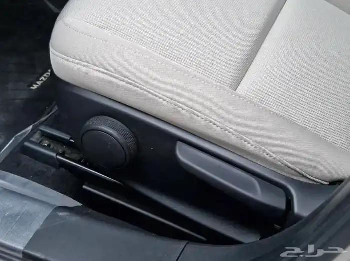 مازدا 3 ستاندر 2025 ذهبي 16