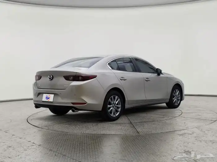 مازدا 3 ستاندر 2025 ذهبي 3