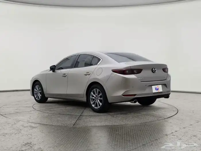 مازدا 3 ستاندر 2025 ذهبي 5