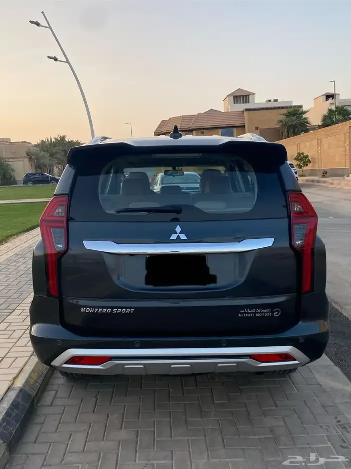 متسوبيشي منتيرو 2021 4