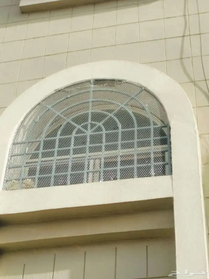 صندوق الخارجية المكيفات  غطا شفاط  طارد الطيور  شبك طاقات  ت 0