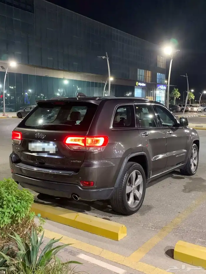 جيب جراند شيروكي ليمتد 2015 4