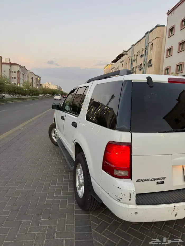 سياره فورد 2005 1