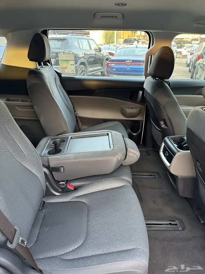 كيا كرنفال 2025 GL الاهليه 6