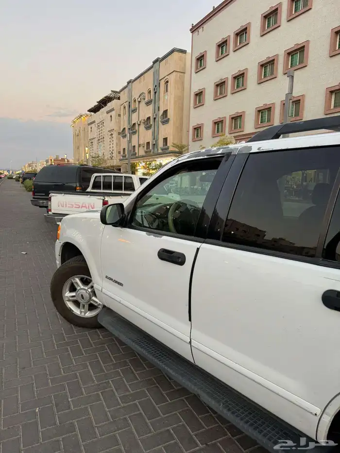 سياره فورد 2005 8