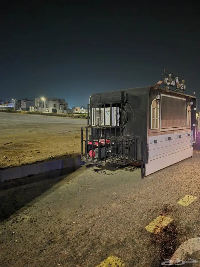 فود ترك جديد مع ماطور وخزانات ومكيف وتجهيزات داخلية 1