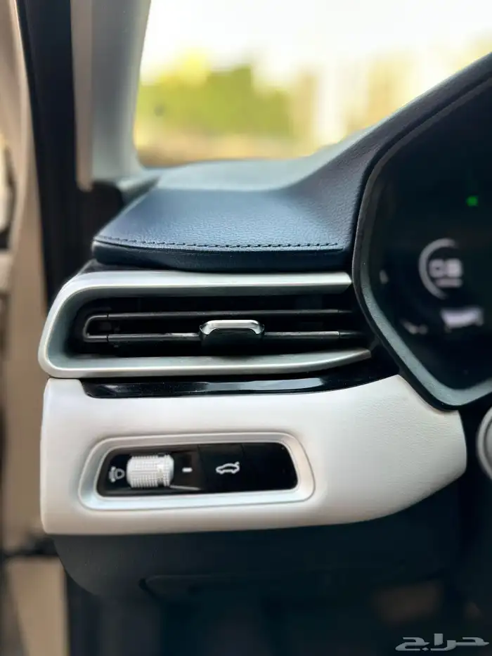 جيلي امجراند فل كامل 2023 18