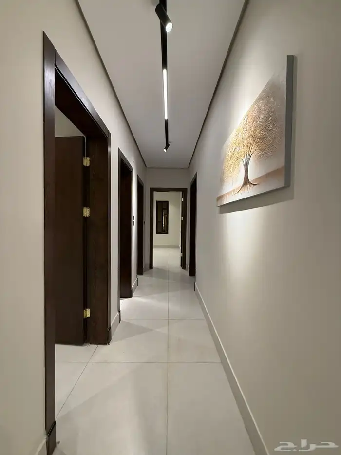 للبيع شقه ارضيه 6