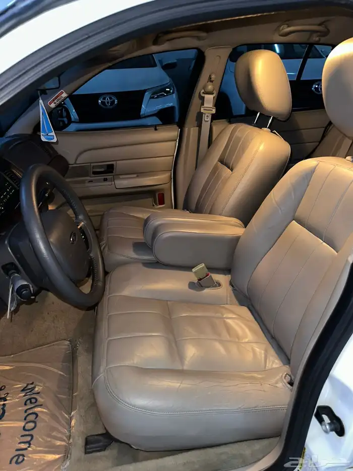 فورد كراون فكتوريا وكاله 16