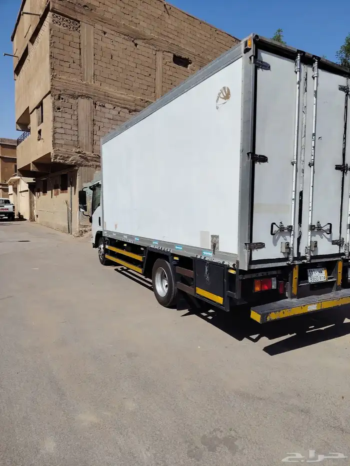 دينا ايسوزو 3