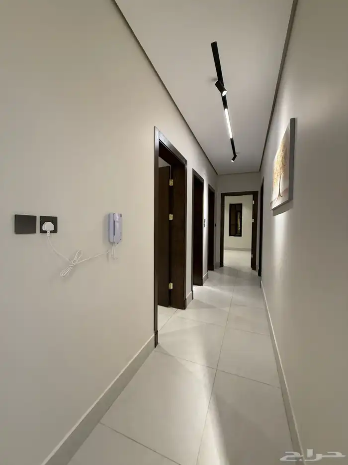 للبيع شقه ارضيه 13