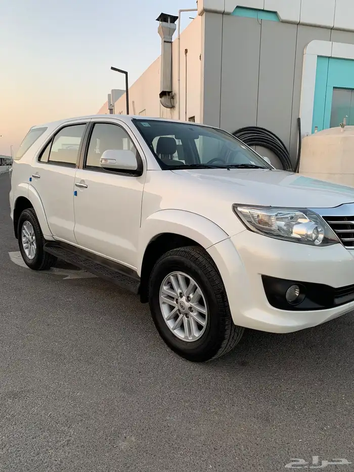 فورشنر أبيض لؤلؤي 2015 17