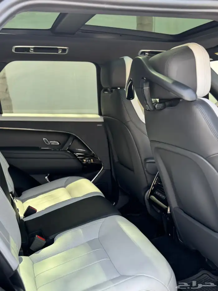 رنج روفر سبورت 2023 10