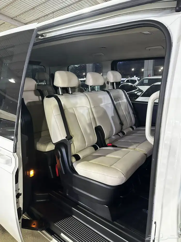 هيونداي ستاريا ابيض 2022 ديزل وارد كوريا 8