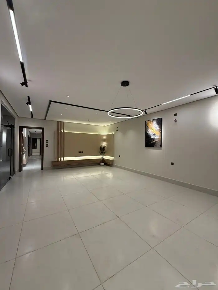 للبيع شقه ارضيه 1