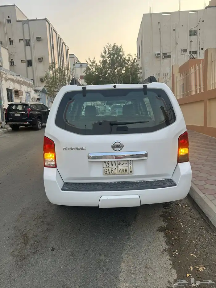 نيسان باثفندر 10