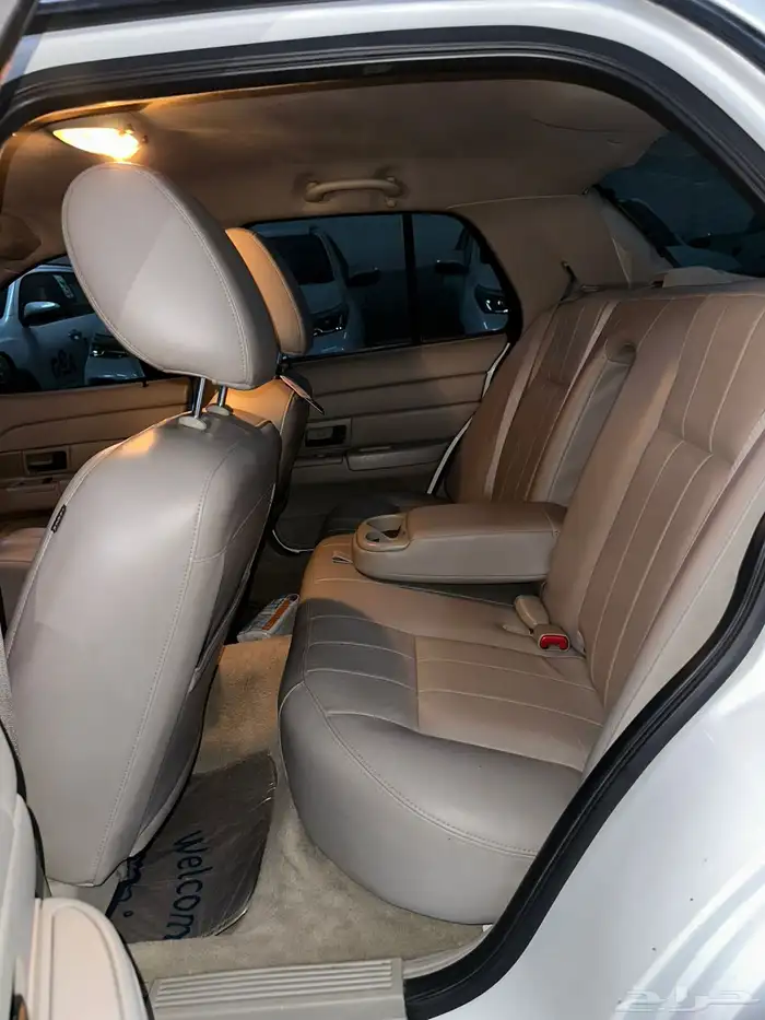 فورد كراون فكتوريا وكاله 25