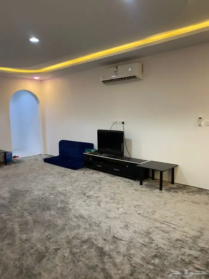 استراحة عزاب للإيجار بمدخل خاص 2