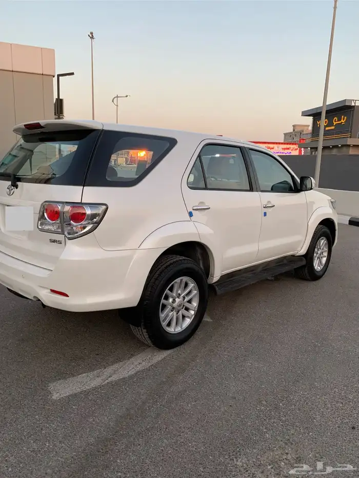 فورشنر أبيض لؤلؤي 2015 11