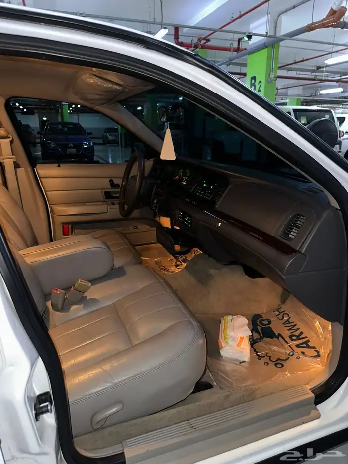 فورد كراون فكتوريا وكاله 24