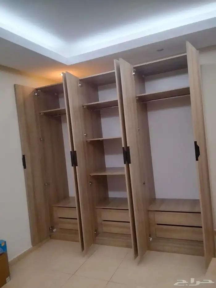 غرفة نوم كاملة  أثاث منزلي  سرير ودولاب وبطانيات 3