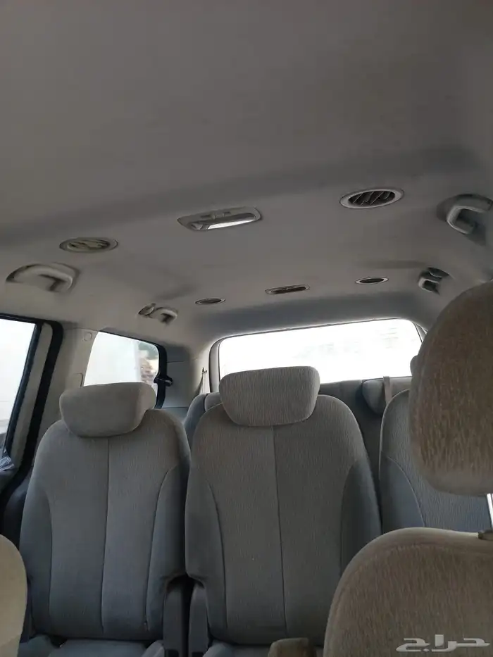 للبيع سيارة كيا كرنفال 7