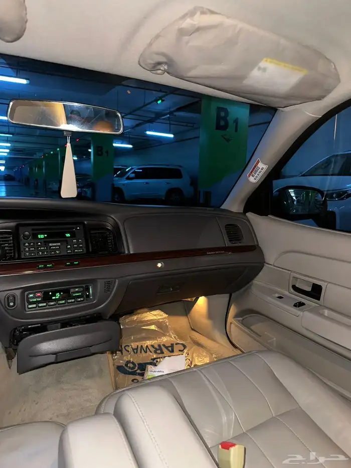 فورد كراون فكتوريا وكاله 15