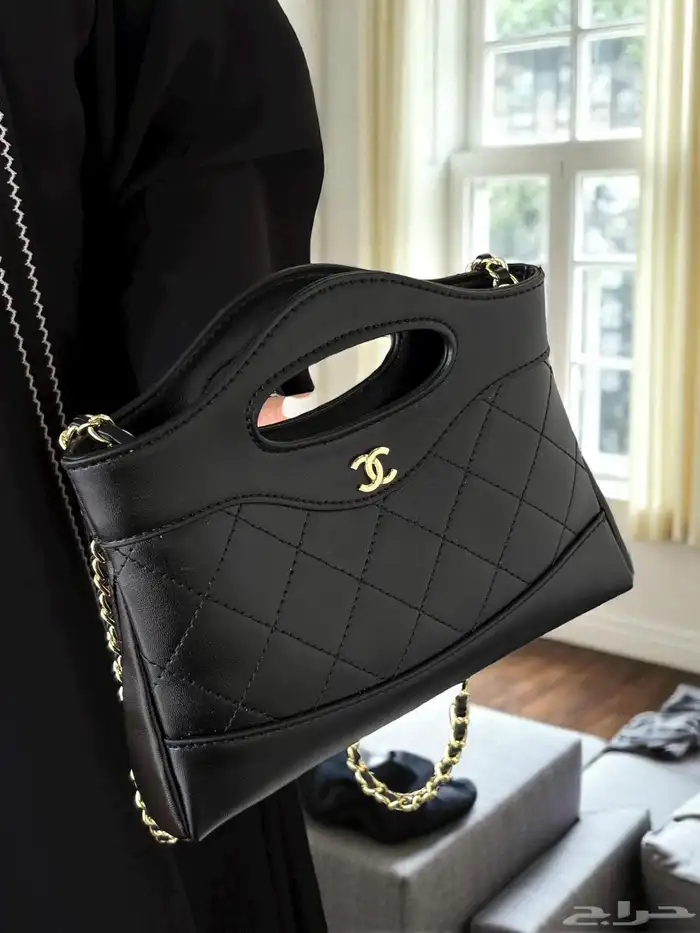 شنط ماركات ماركات درجه اولى مع ملحقاته 38