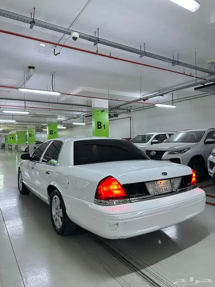 فورد كراون فكتوريا وكاله 9