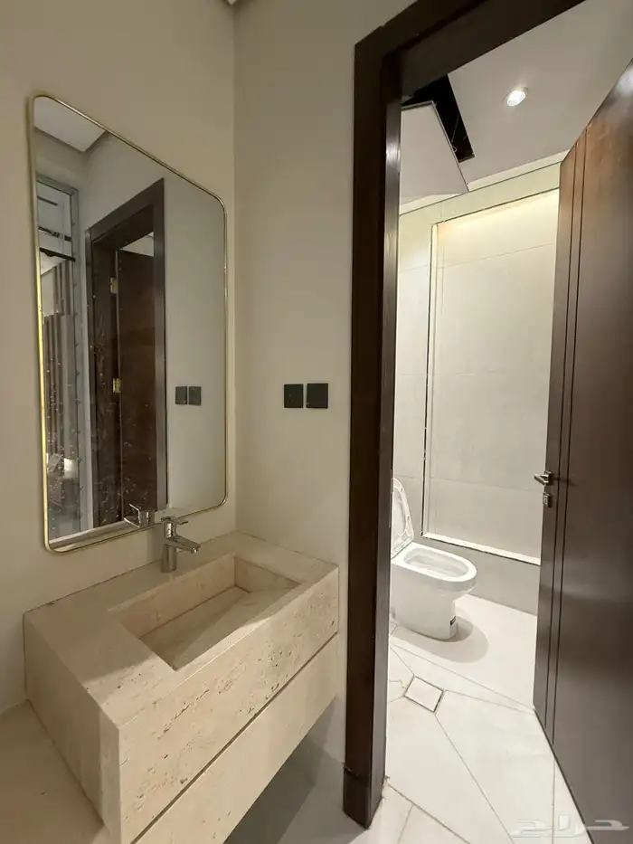 للبيع شقه ارضيه 7