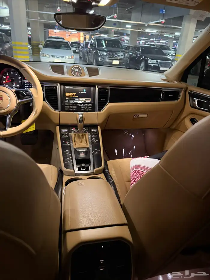 بورش ماكان 5