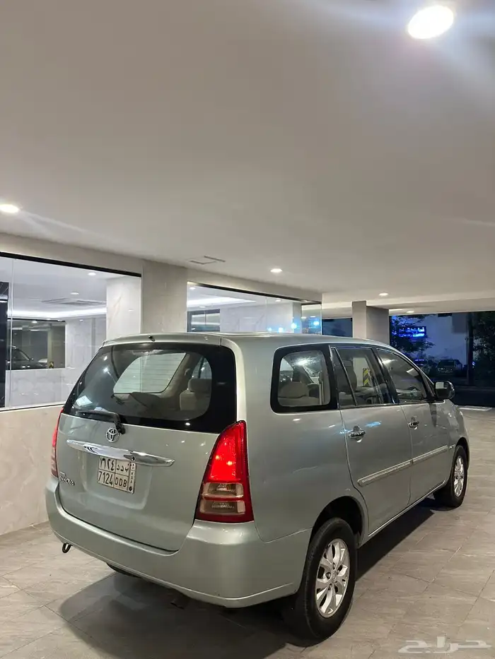 تويوتا انوفا 2007 3